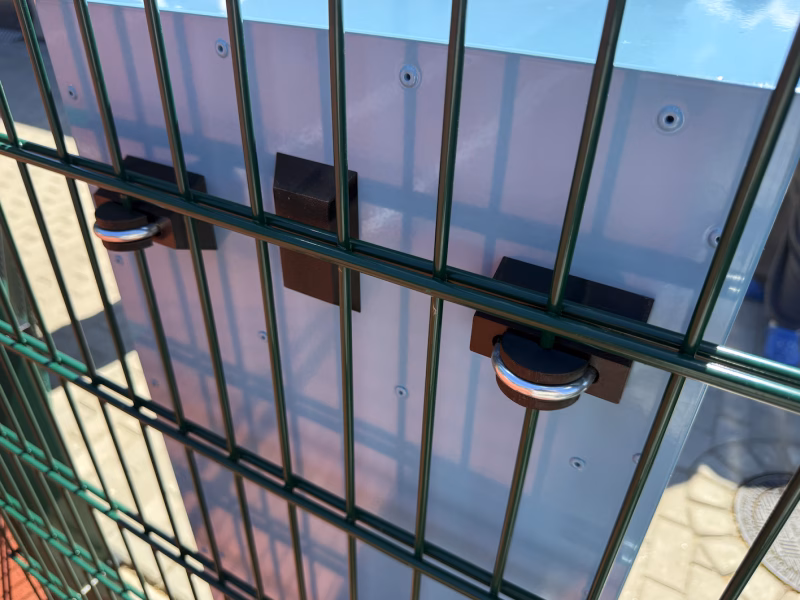 U-Bolt locker mouting